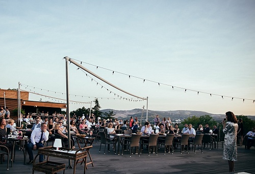 Панорамный бар на крыше Шампанерии