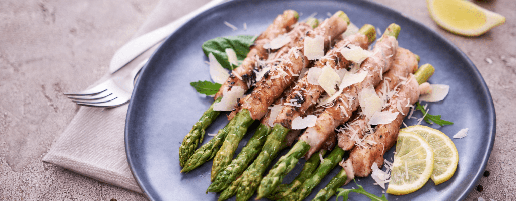 Спаржа и зеленый горошек