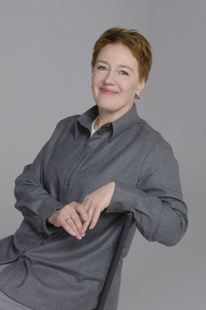 Лариса Хваль