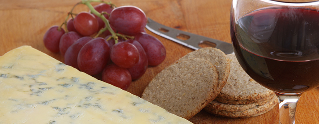 Английский голубой сыр стилтон и портвейн