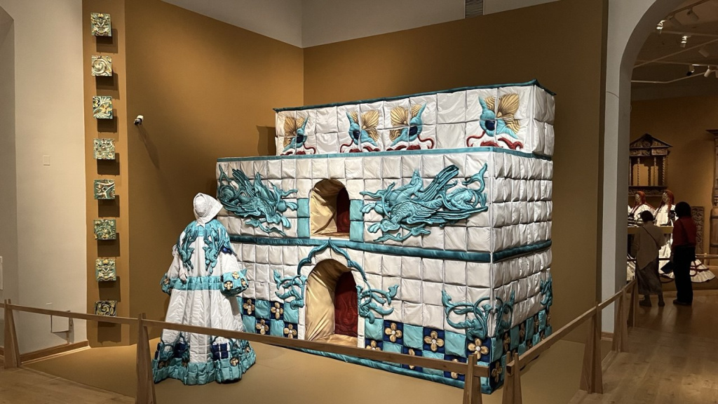 Выставка «Сны Алёны»