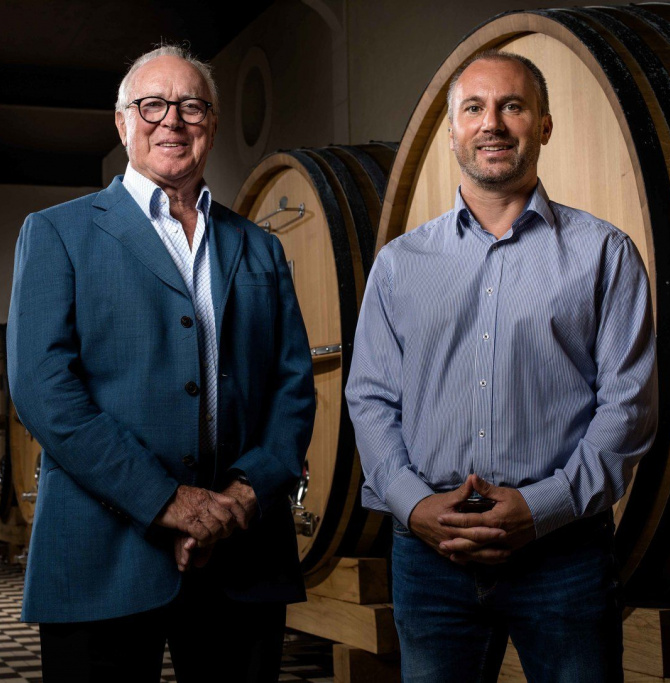 Основатель хозяйства Жан-Марк Брокар и его сын Жюльен Брокар